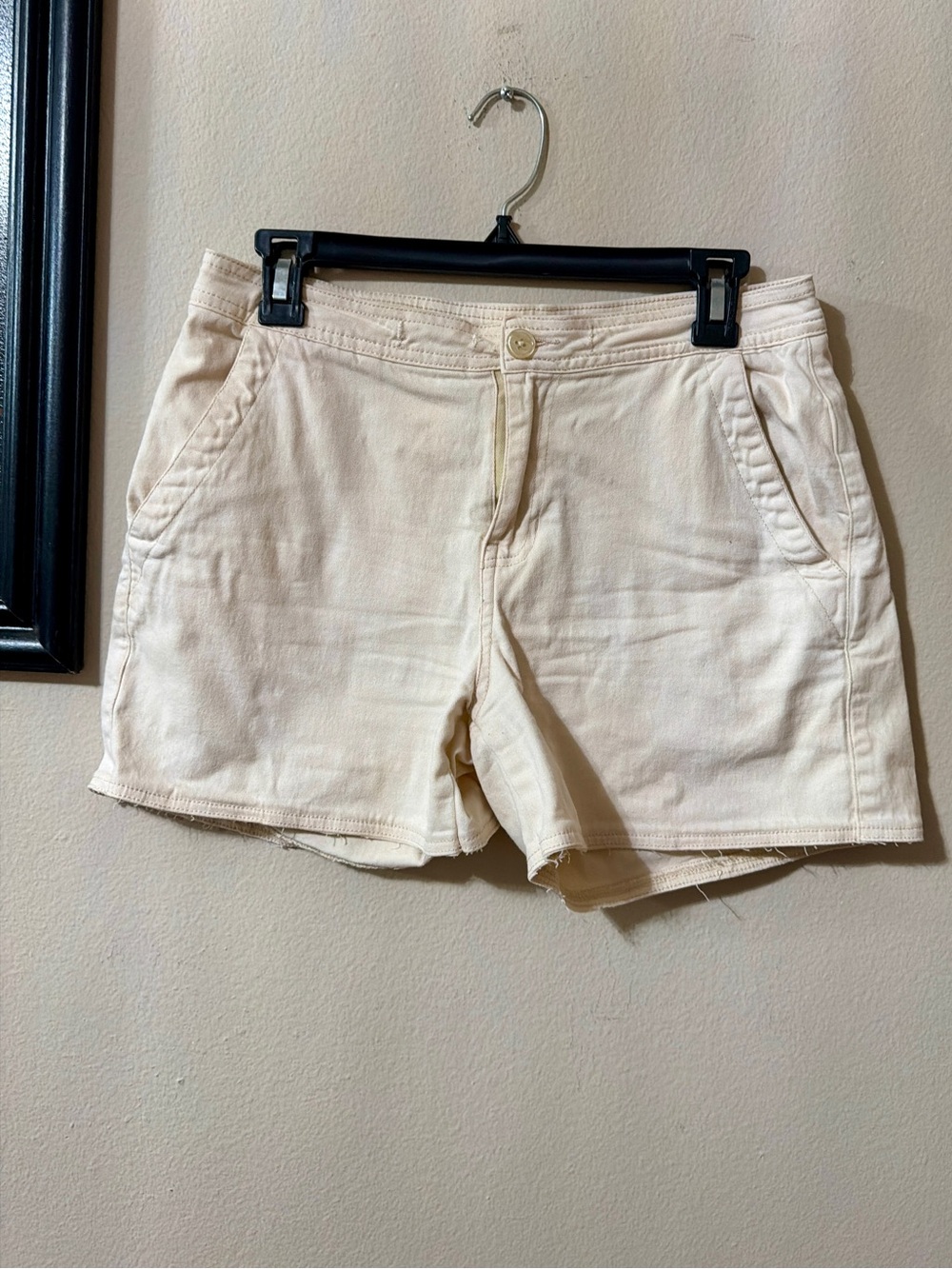 Women’s Cream Casual Cotton Shorts